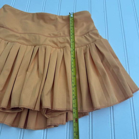 Chic Orange Pleated Mini Skirt - Picture 6 of 7